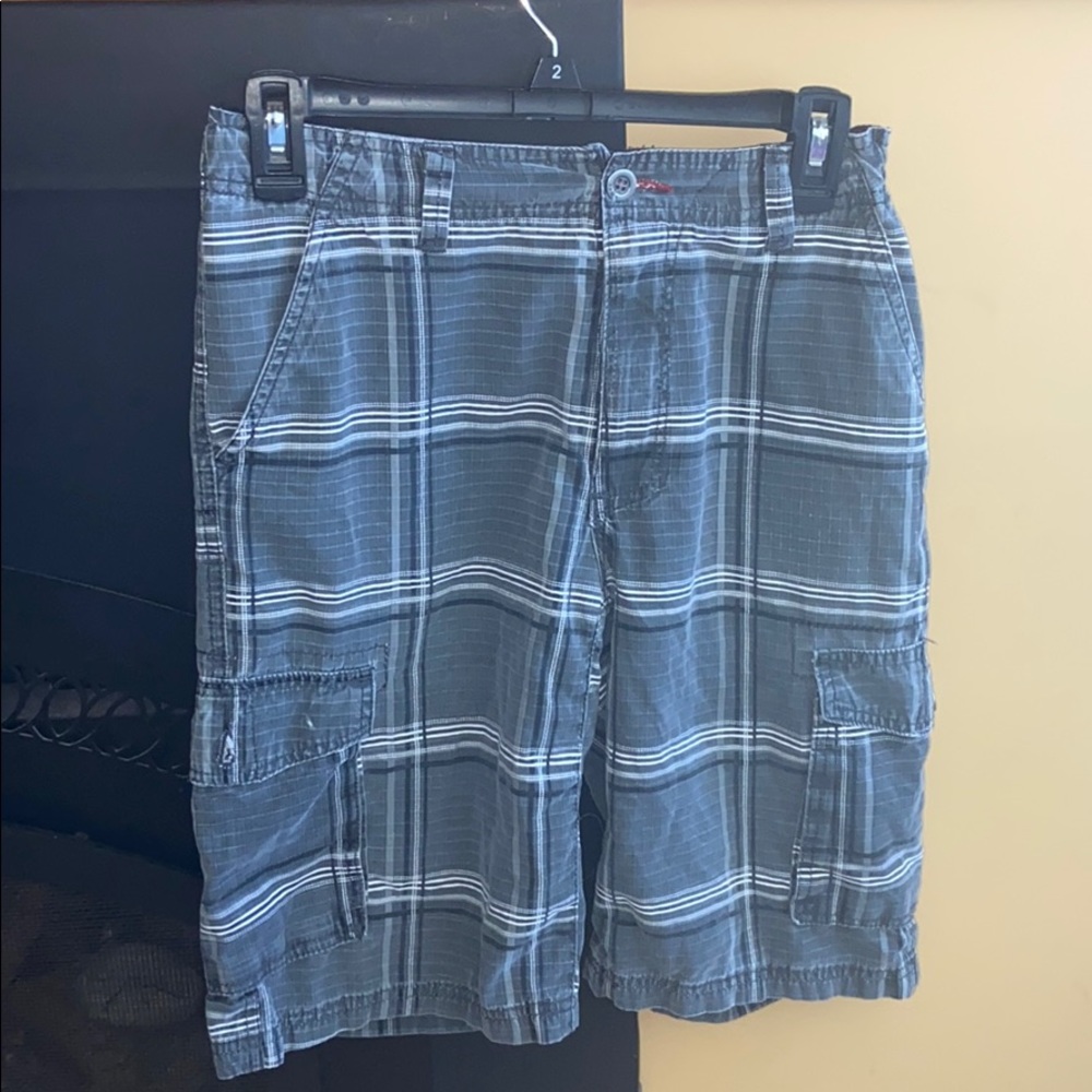 Cargo plaid shorts